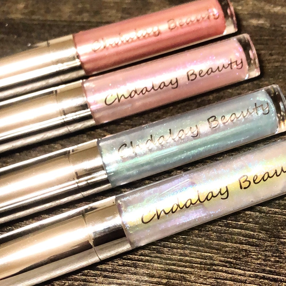 Lipglosses pick the number 1 2 3 4 different colors so pick a number💄👄